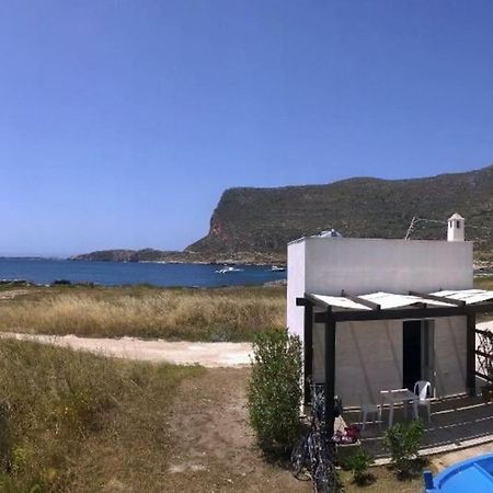 Il Cubo, Monovano Col Mare Su Tre Fronti. فافينانا المظهر الخارجي الصورة