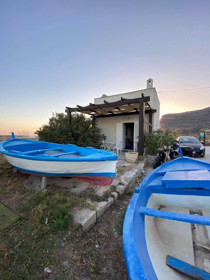 Il Cubo, Monovano Col Mare Su Tre Fronti. فافينانا المظهر الخارجي الصورة