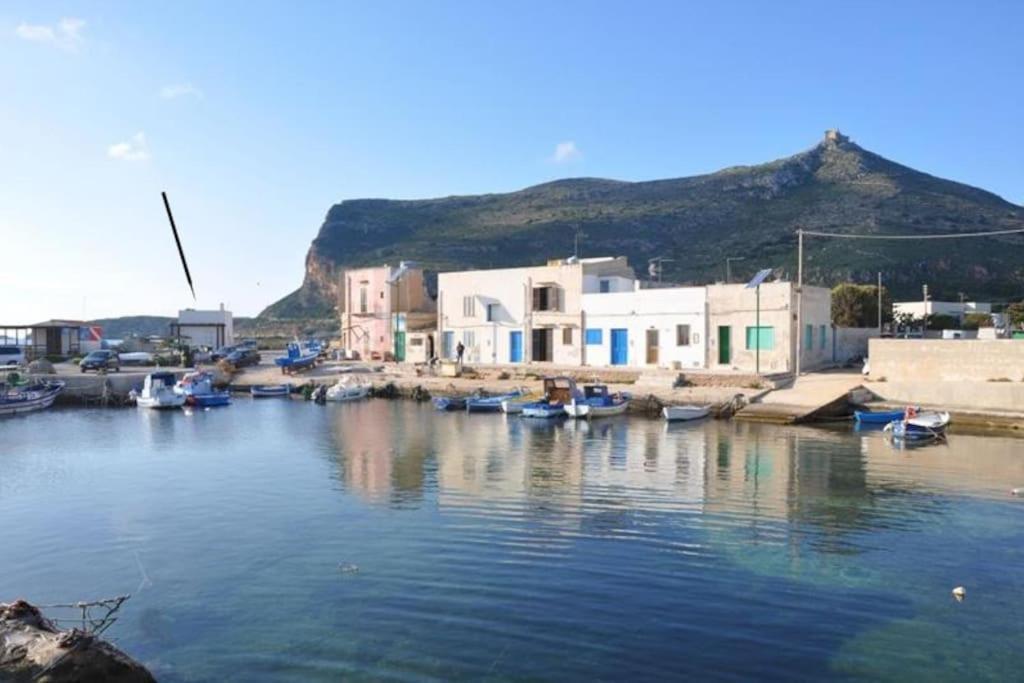 Il Cubo, Monovano Col Mare Su Tre Fronti. فافينانا المظهر الخارجي الصورة